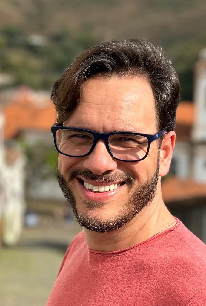 Prof. Dr. Thiago Barbosa Claudino