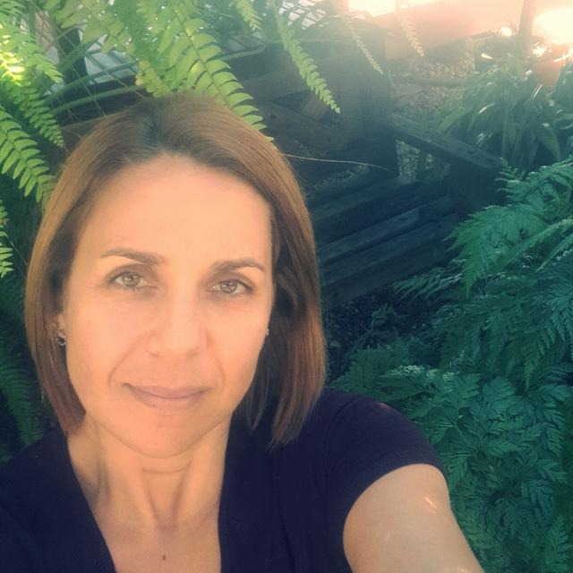 Profa. Ms. Daniela Cristina de Oliveira