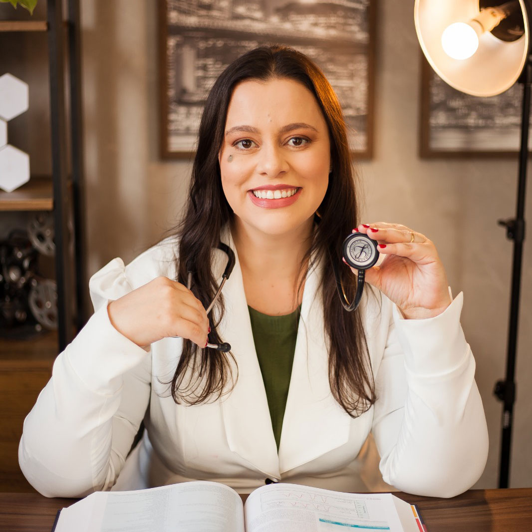 Profa. Dra. Adriana Sarmento de Oliveira