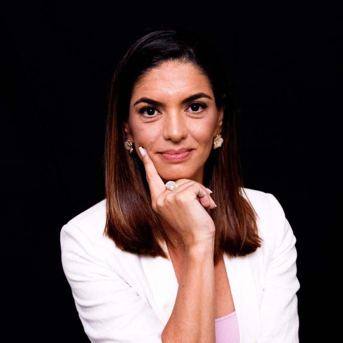 Profa. Ms. Débora Moreira Maia Ricaldoni