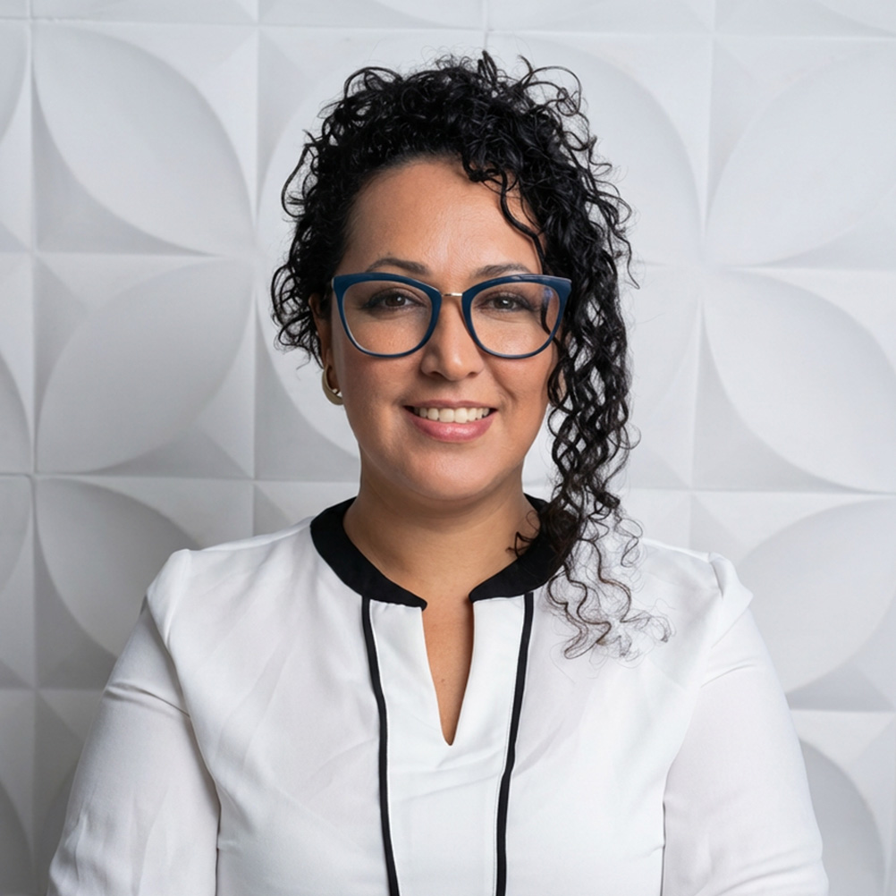 Profa. Esp. Elizangela Rodrigues de Oliveira