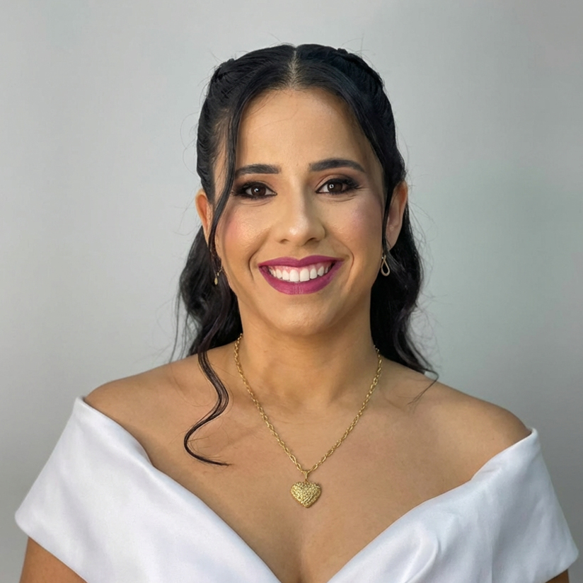 Profa. Ms. Raphaela Gabrielle Brito Sousa