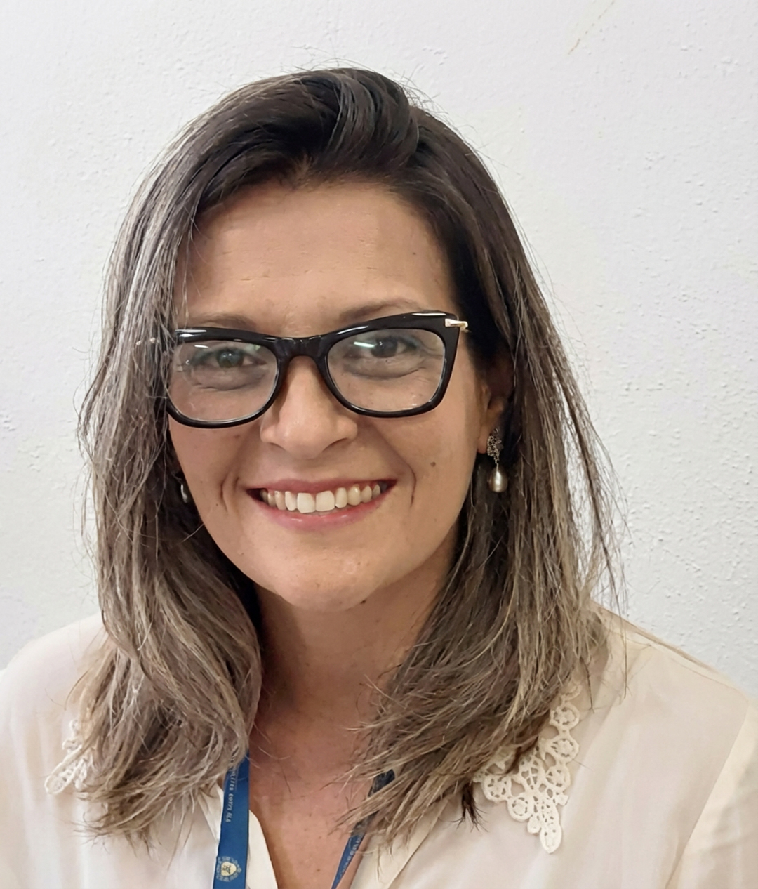 Profa. Dra. Gabriela Rossi Ferreira